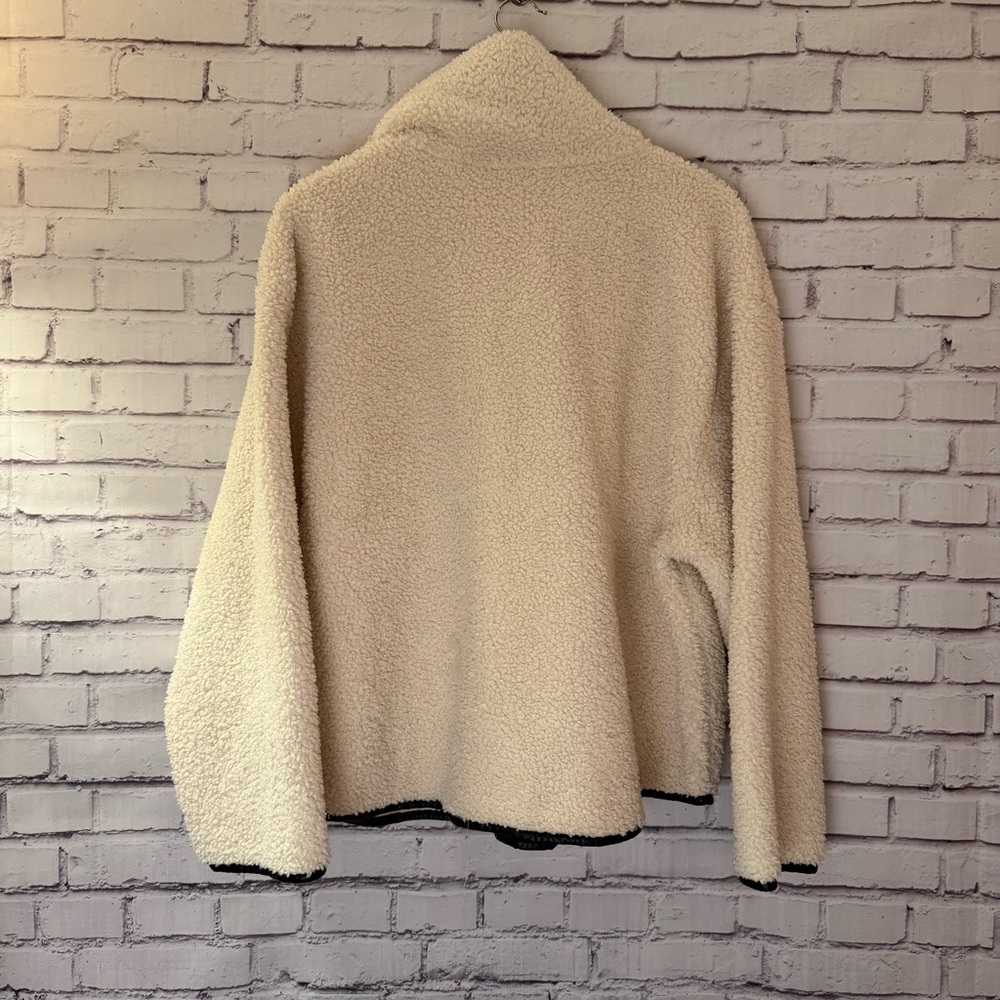Universal Thread Cream Sherpa Pullover - image 3